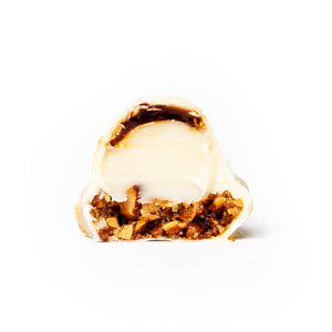 Cutie praline grecesti cu ciocolata neagra si ciocolata alba10